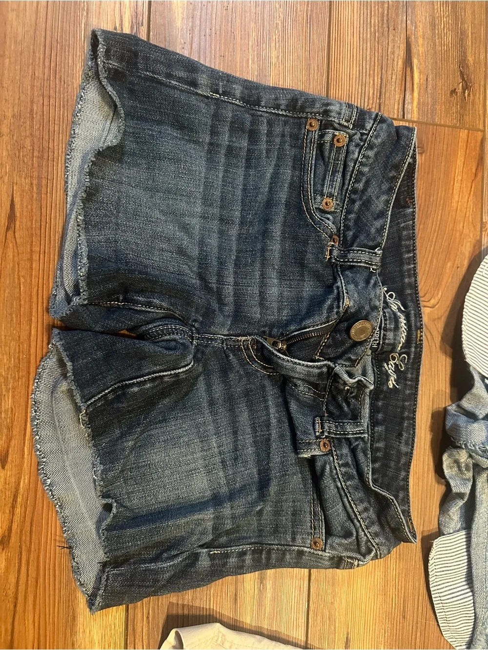 American Eagle Outfitters Women’s Denim and Khaki Shorts Bundle - size 2